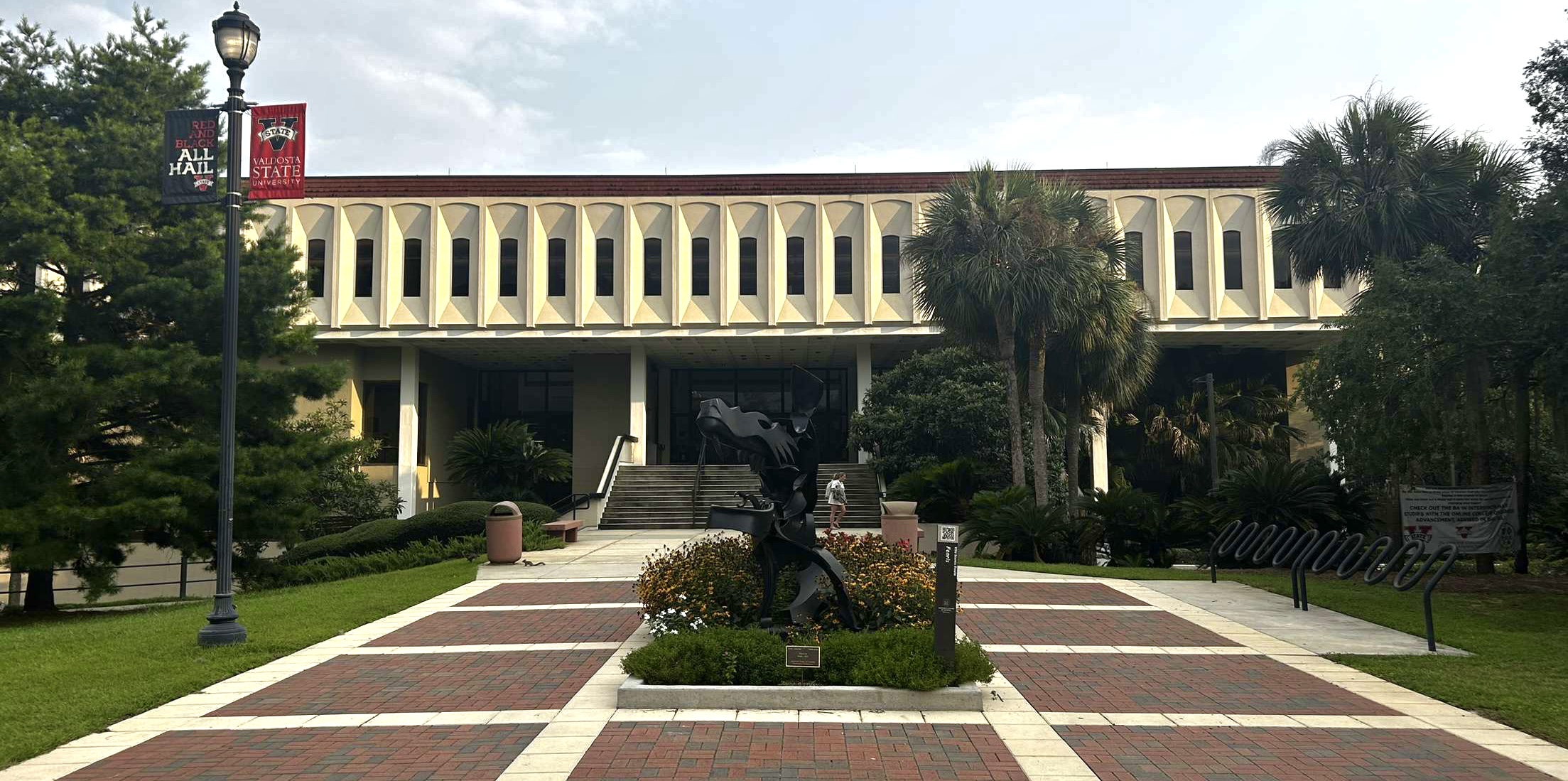 Odum Now Closed on Saturdays The Spectator